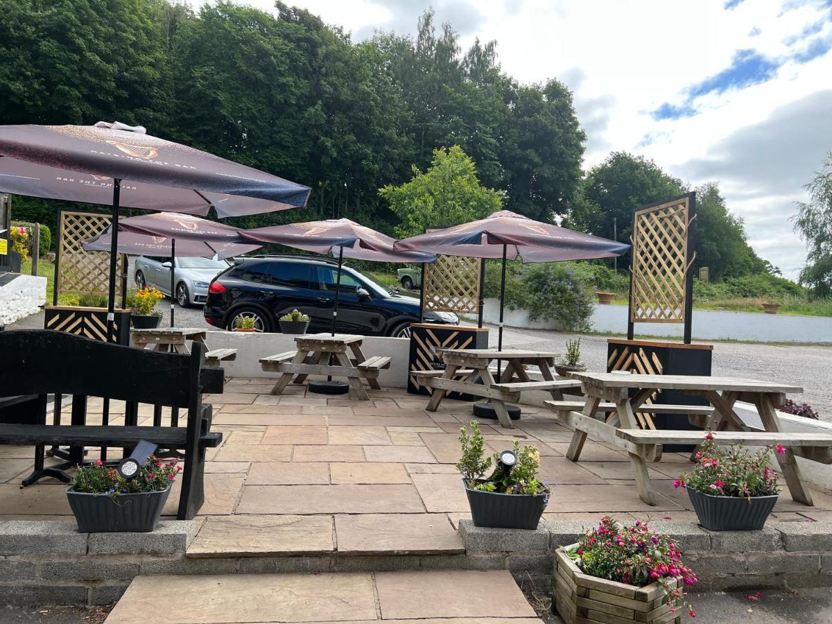 Chainbridge Usk Riverside Gastro Pub And Accommodation Trostrey 外观 照片